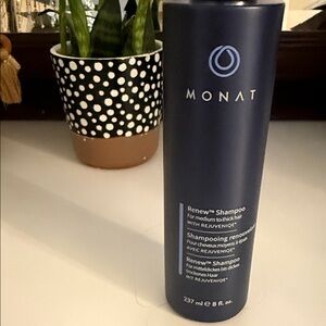 MONAT Renew Shampoo - Navy Bottle